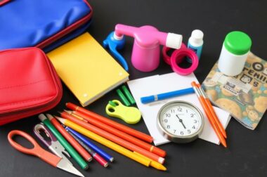 Школьные принадлежности: что действительно нужно и как не потратить лишнего