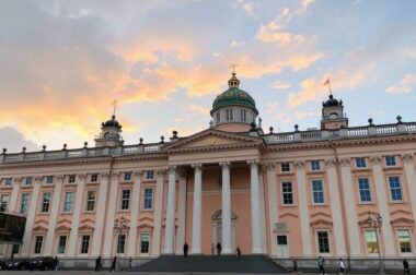 Куда сходить в Санкт-Петербурге на балет: гид для тех, кто хочет не просто увидеть, а почувствовать спектакль